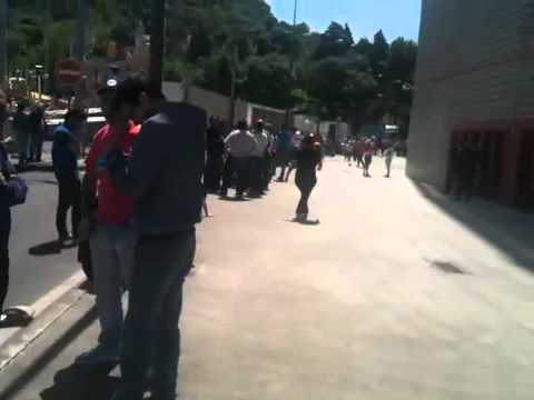 A fila desde cedo para a compra dos bilhetes SL Benfica – R