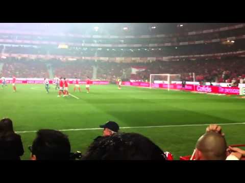 Golo de Hulk – Benfica vs FC Porto (02/03/2012)