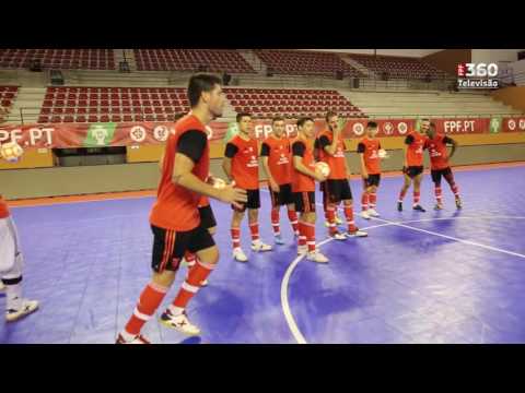 SL Benfica: bola na Barra