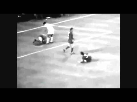 Classic Eusébio Moment v Manchester United 1968 European Cup Final