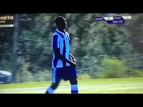 Prodigy Players – Fali Candé (FC Porto U19 debut)