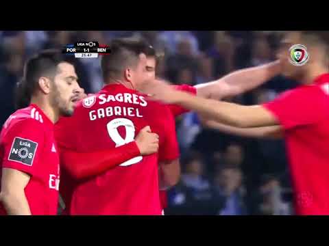 Goal | Golo João Félix: FC Porto 1-(1) Benfica (Liga 18/19 #24)