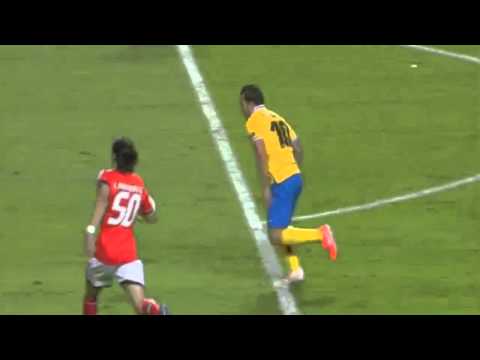 Carlos Tevez  Incredible Goal  Benfica vs Juventus 1-1 Europa League 24-04-2014