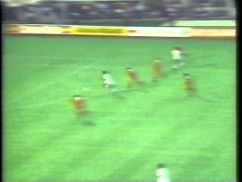 1990 (May 23) AC Milan (Italy) 1-Benfica (Portugal) 0 (Champions Cup)-Final.mpg