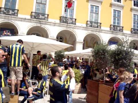 s.l. benfica – FENERBAHÇE — Lizbon Fenerbahçe Taraftari