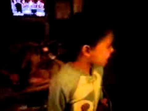 BENFICA FAN LIL MAN SINGIN RALL|Y CHANT